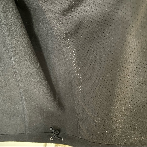 North Face jacket. - Picture 8 of 9